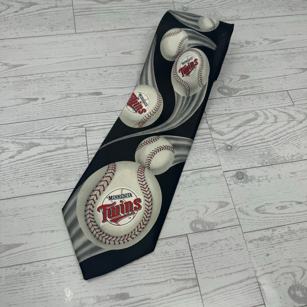 Ralph Marlin Minnesota Twins MLB Baseball Tie Black Graphic Silk 2003 Curve Ball